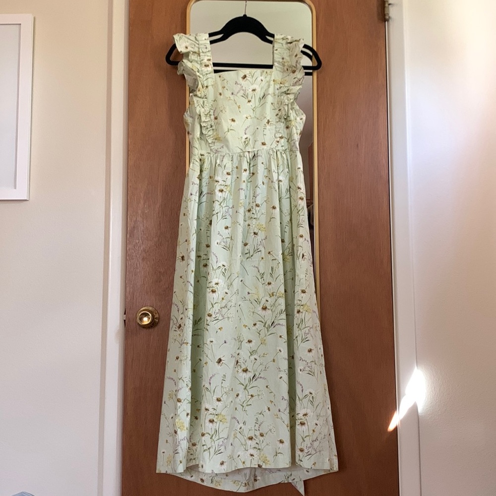 New with tags H&M floral summer dress.